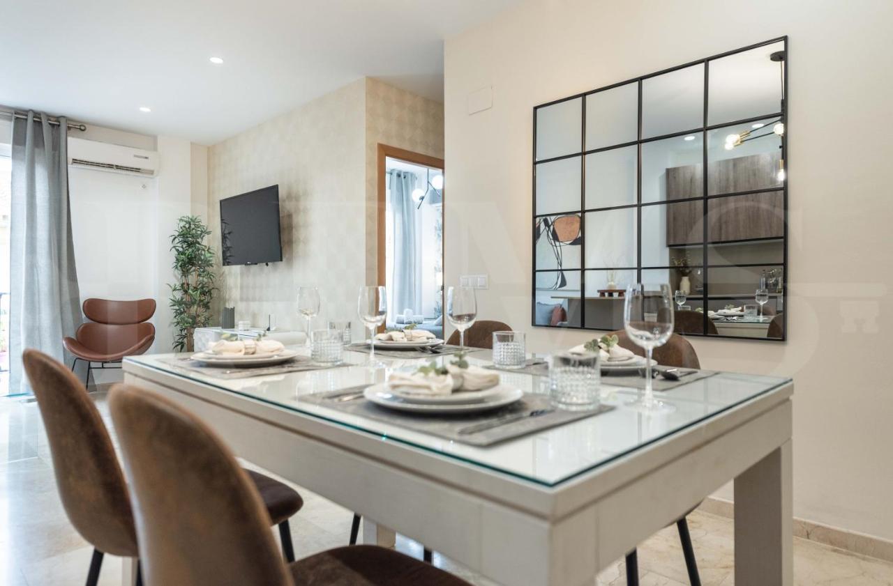 Lovely Duplex With Private Parking Near City Center By Rems Malaga Bagian luar foto