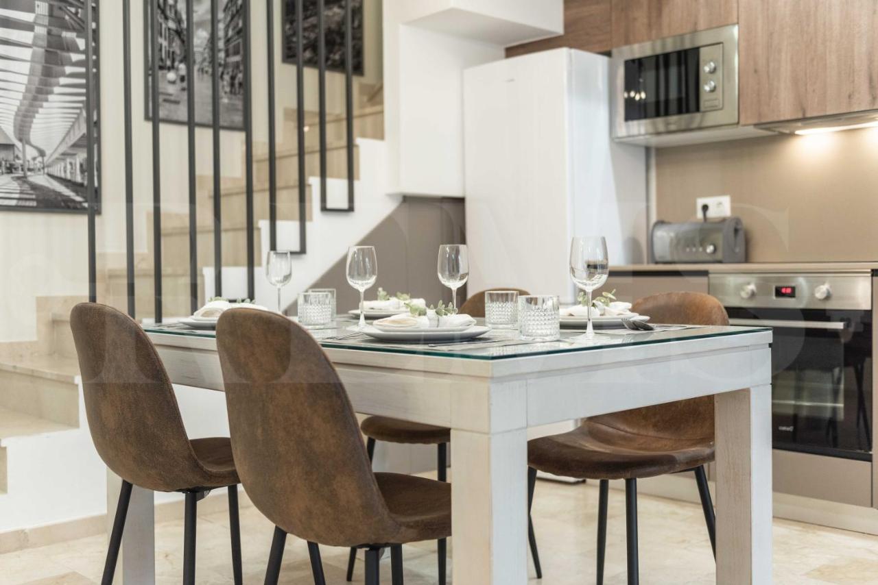 Lovely Duplex With Private Parking Near City Center By Rems Malaga Bagian luar foto